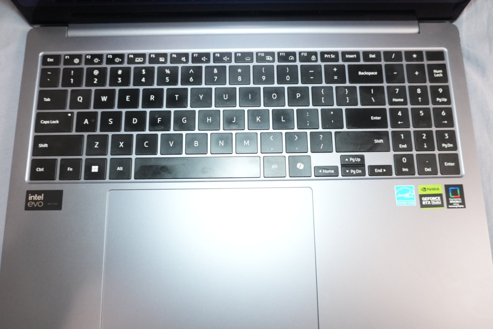 Samsung Galaxy Book4 Ultra Windows 11, 16GB (RAM) + 1TB (SSD), NVIDIA RTX 4050