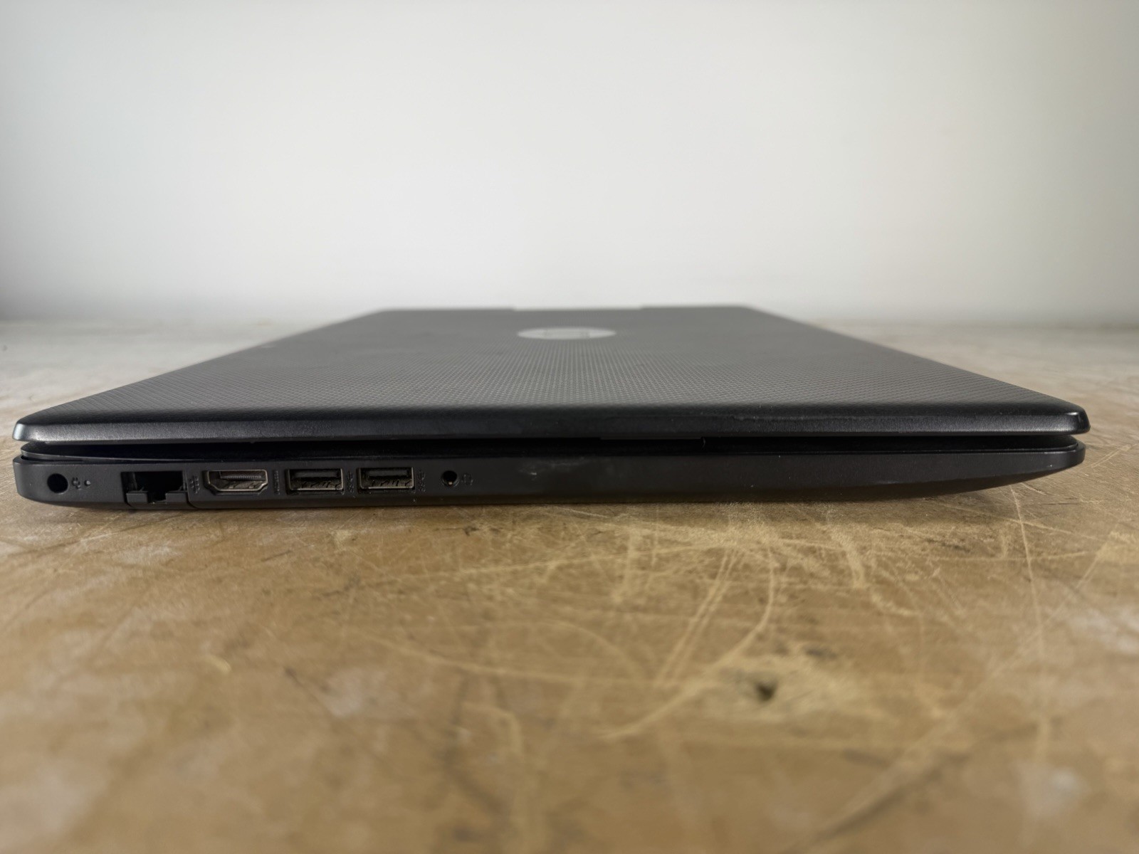 HP 17-BY1053DX i5-8265U @ 1.60GHz, 8GB RAM, NO HDD/OS – (PARTS)