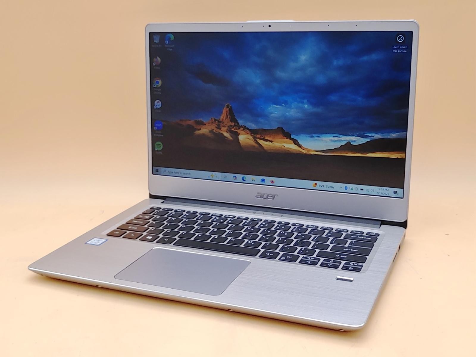 Acer Swift SF314-54 14″ Intel i5-8250U 8GB RAM 256GB SSD Win11Home **NO A/C**