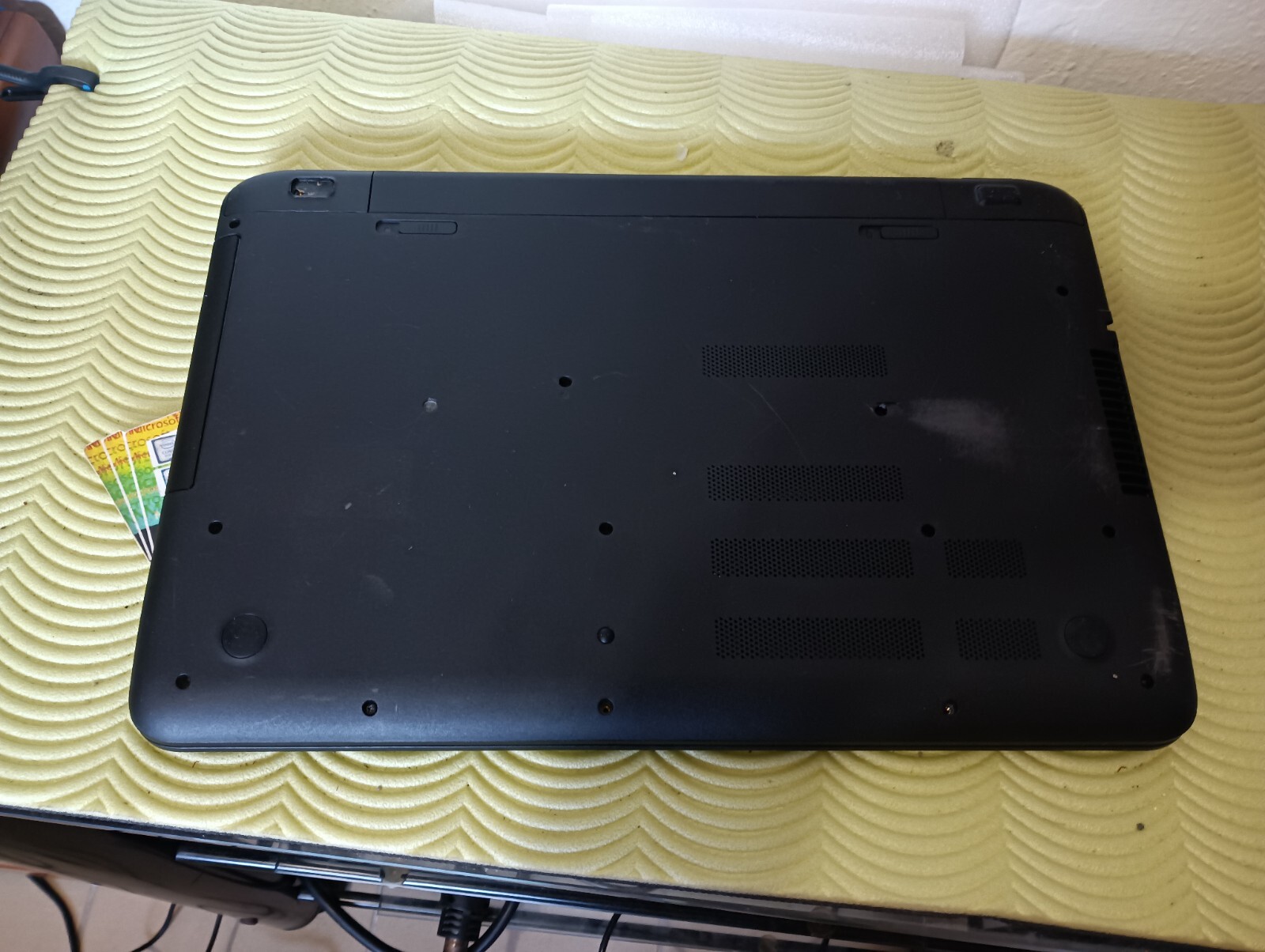 HP pavilion 17-p102ng 8gb 128gb ssd m2 AMD A6-6310 RADEON r4 17.3″ 1600X900