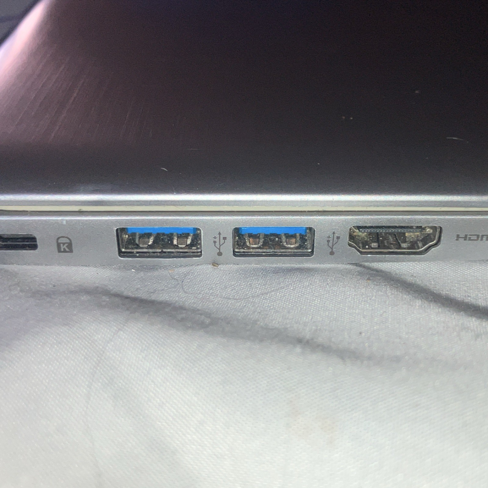Acer Chromebook 11.6 in Silver Laptop Intel Chrome OS Wi-Fi Webcam HDMI USB3
