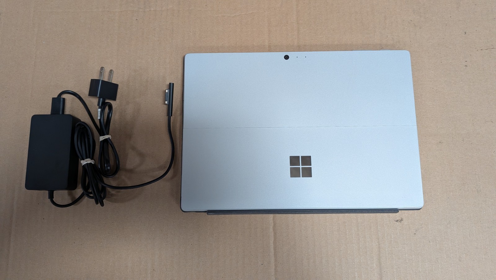 Microsoft Surface Pro 6 12.3 Silver i7-8650U 8GB 256GB SSD Win11P W/AC W/AC Keyb