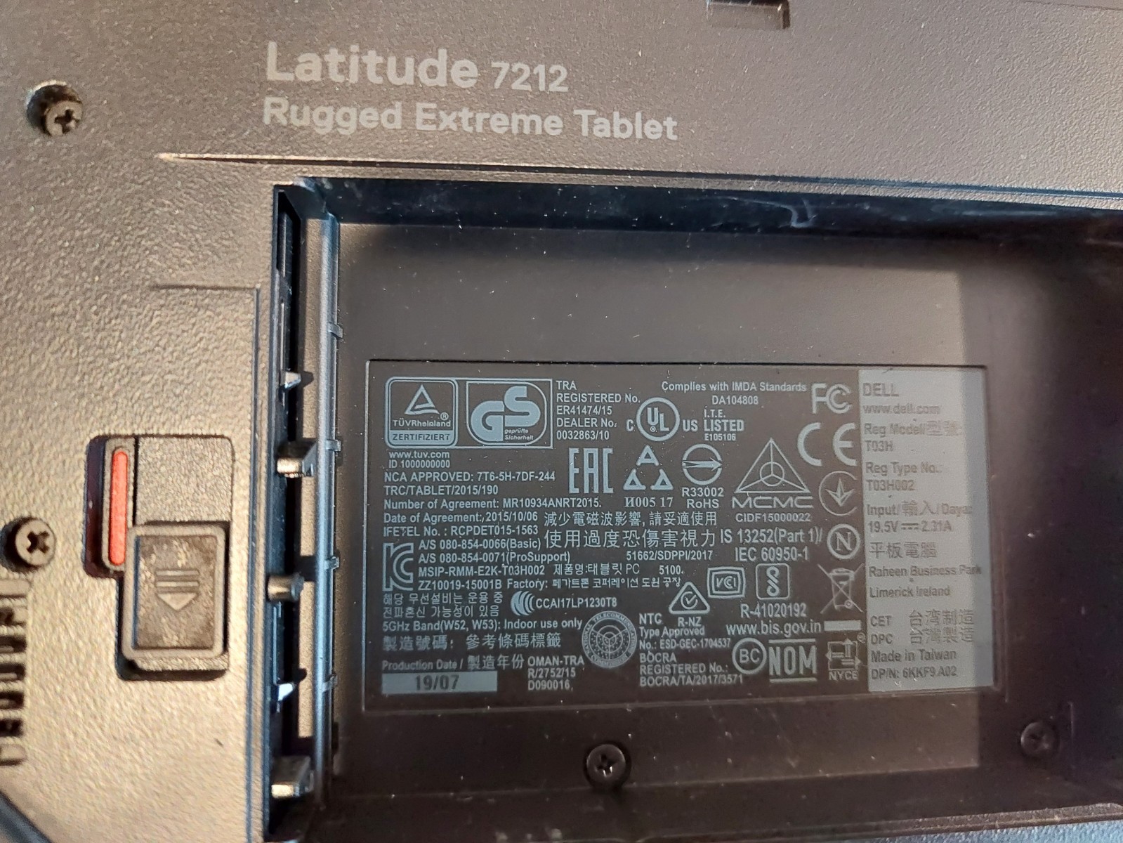 Broken AS-IS Dell Latitude 7212 Rugged Tablet Lot of 3 i5-8350U 8gb 128gb