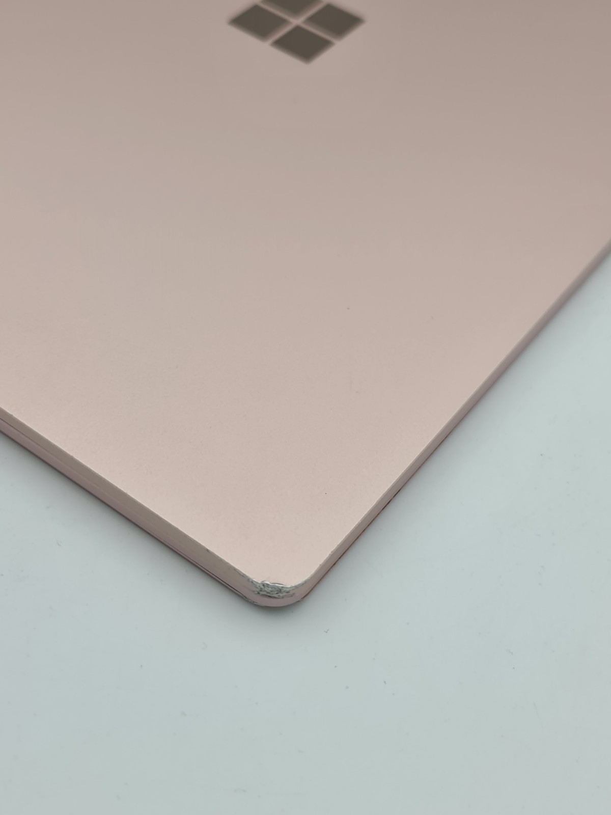 Microsoft Surface Laptop 4 – 13.5” Ryzen 5 | 16GB RAM | 256GB SSD (READ DESC)50C
