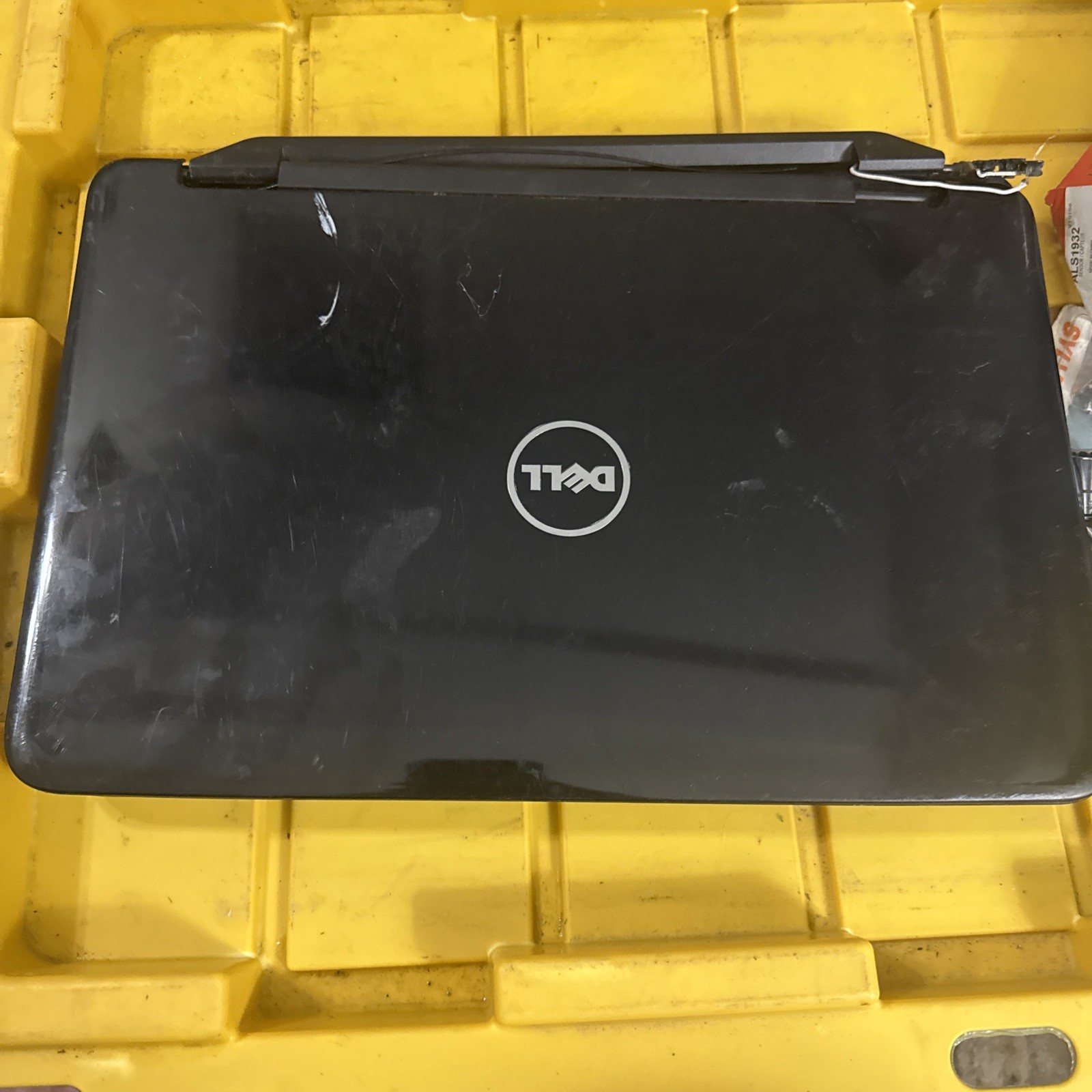 Dell Inspiron 15 3520 15.6” Intel Core i3 Broken Screen Untested