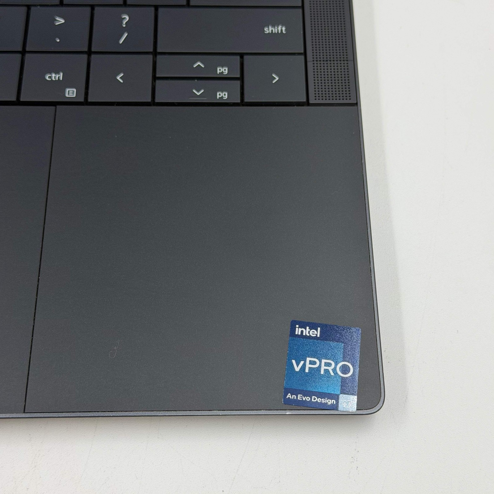 Dell Latitude 9440 14″ i7-1365U 1.80GHz 64GB RAM 2TB SSD