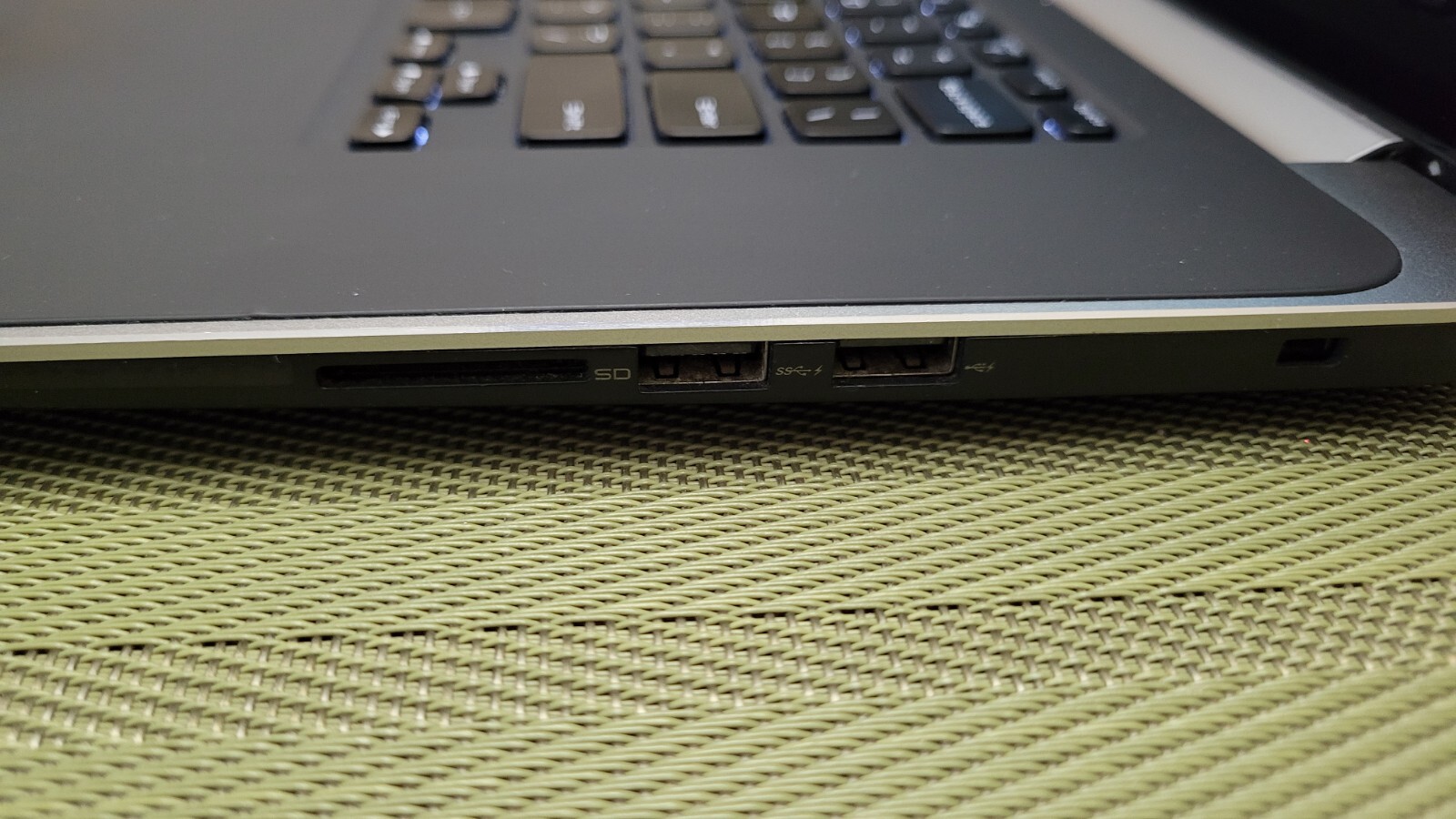 DELL XPS 15 9530 i7 4th generation