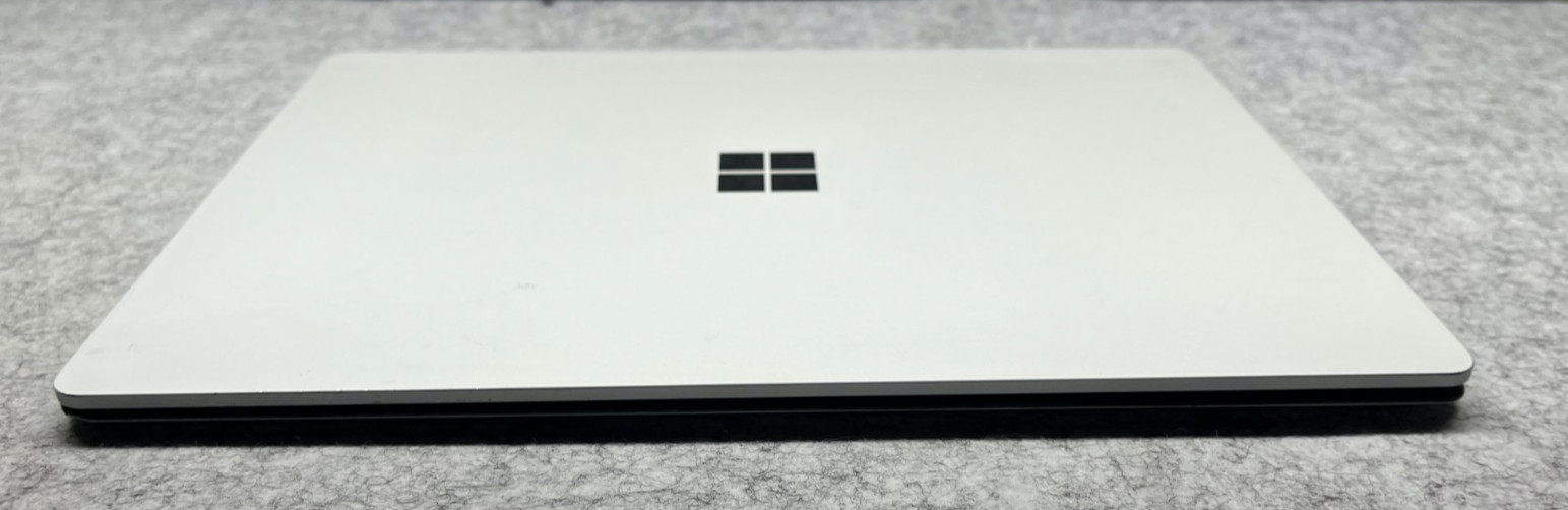 Microsoft Surface Laptop i7-7660U @ 2.5GHz 16GB 512GB SSD Touch screen W-11 Pro