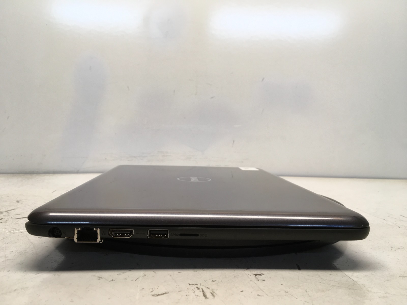 Dell Latitude 3380 Intel i5-7200U 2.5GHz 4 GB NO HDD BIOS Locked