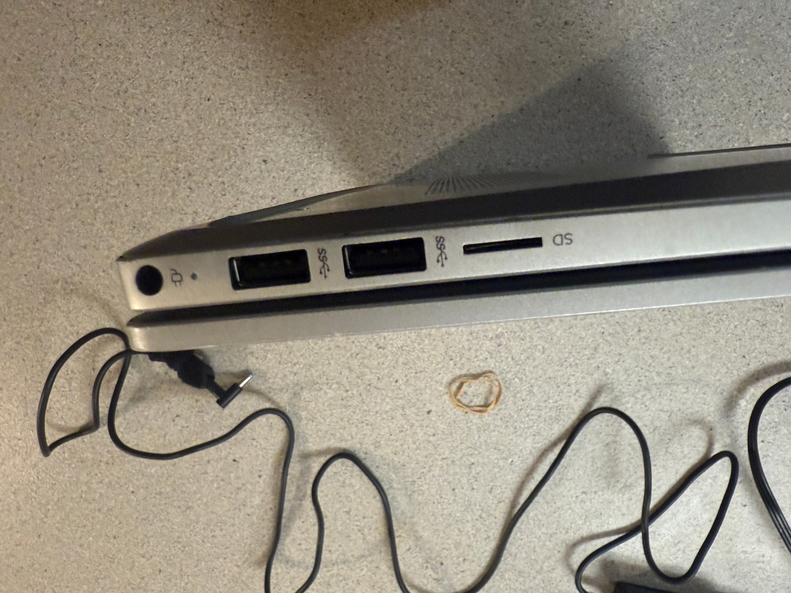 Hp Pavilion x360 2-in-1 Laptop 14-ek0xxx 14″ i5-1235u 8GB 512GB – for parts.