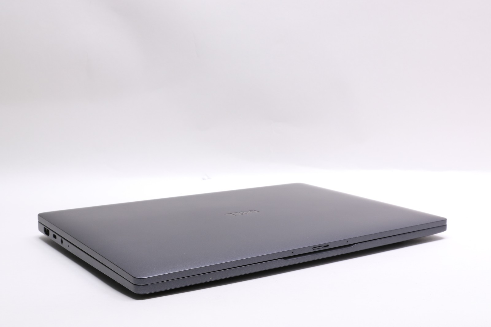 14″ QHD+ Dell Pro 14 Premium Pa14250, Ultra 7 268V, 32GB, 512GB, 100% Battery!