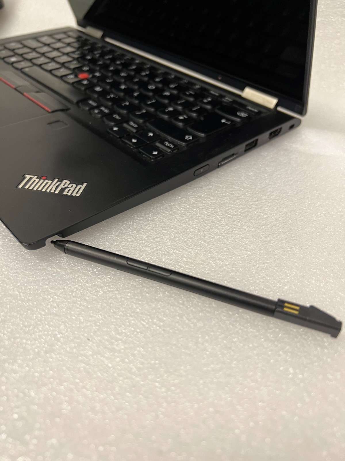 Lenovo ThinkPad X13 Yoga Gen 1 13.3″ Touch i7 10610U 16GB 512GB SSD Windo 11 pro
