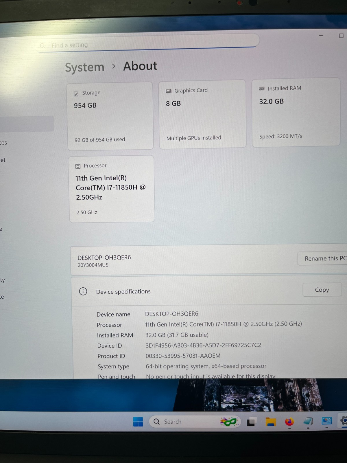 Lenovo 20Y3004MUS P1 Gen 4 16″ Laptop Core i7 4.6GHz 32GB RAM 1TB SSD Win 11 Pro