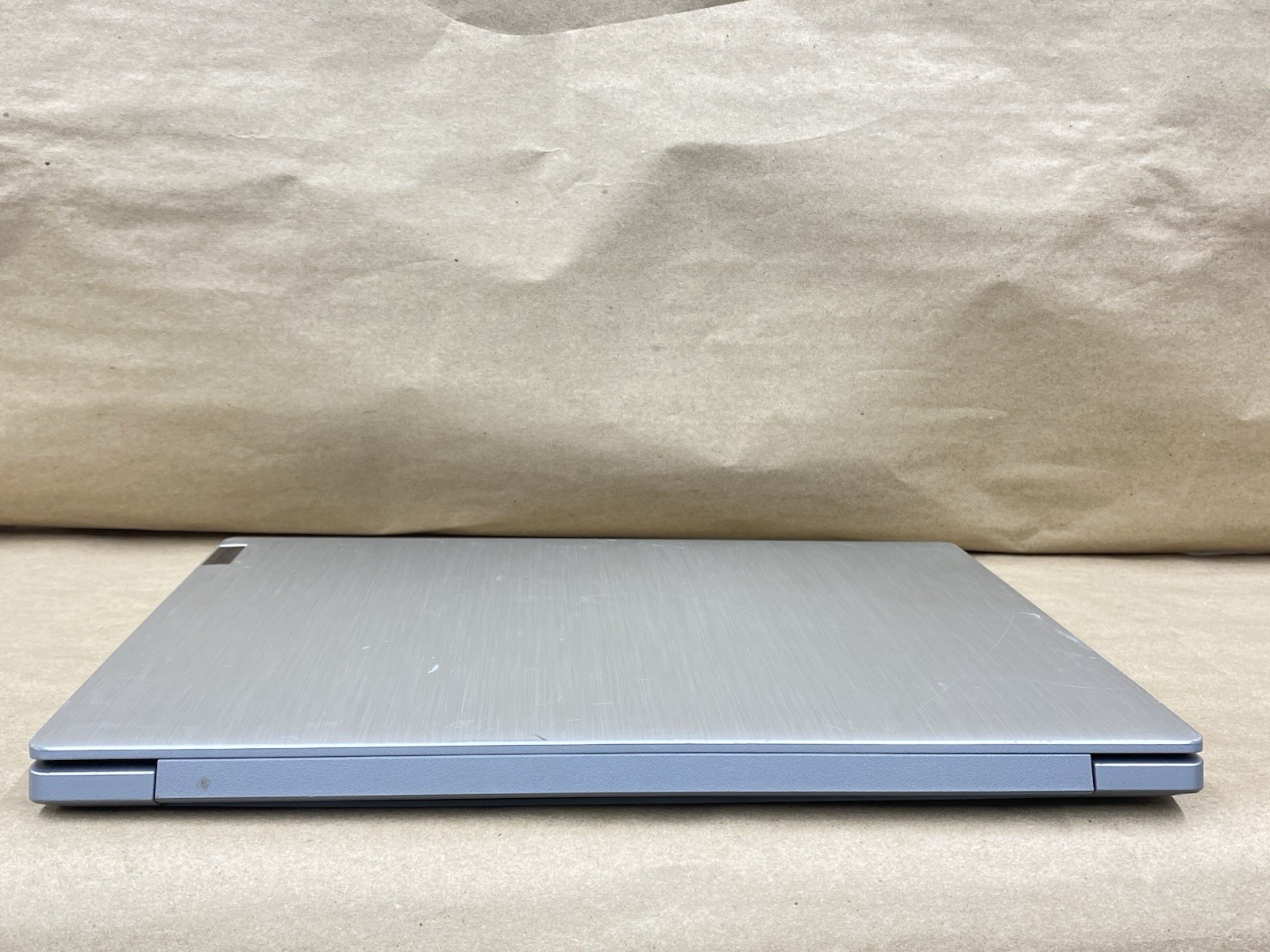 Lenovo 81WD – 14″ 1920×1080 – i5-1035G1 – 4GB – 256GB SSD – Win 11 Pro