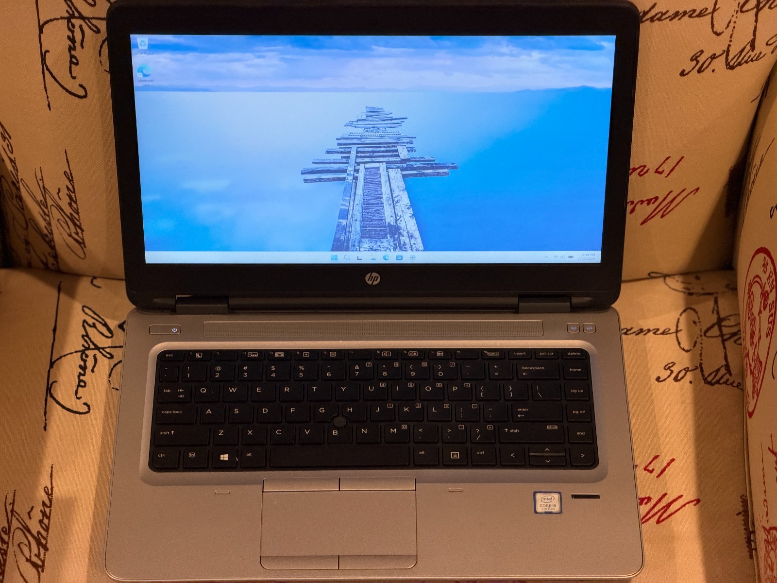 HP ProBook 640 G3 – i5-7200U – 8GB DDR4 RAM – 256GB SATA M.2 HD, Power Cord, W11