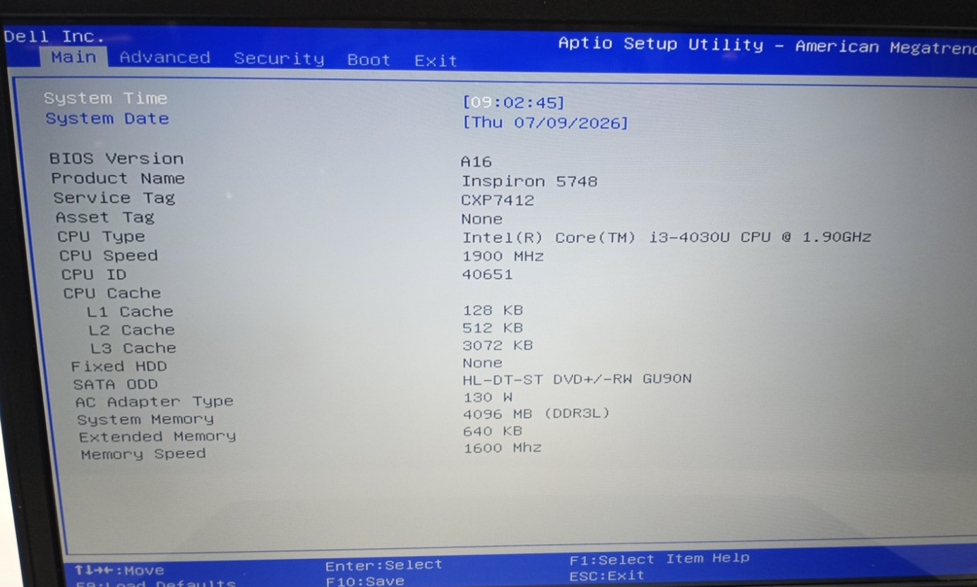 Dell Inspiron 5748 17.3″HD+ i3-4030u@1.90GHz 4GB RAM No HDD/OS/Battery MC728