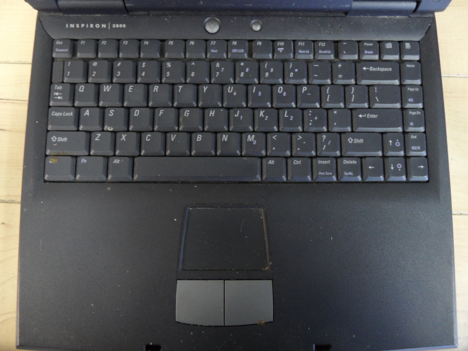 Dell Inspiron 2600 4 Parts Booted Windows Hard Drive Wiped Broken Screen Back *