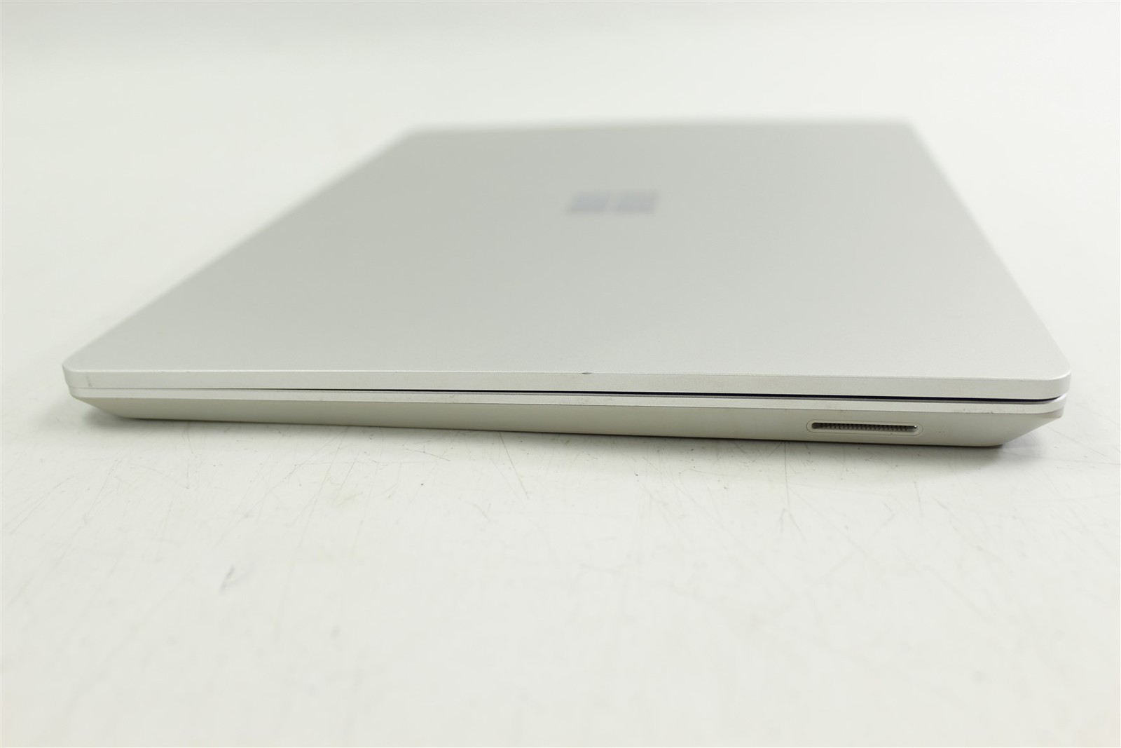 Microsoft Surface Laptop Go 2 2013 12.4″ i5-1135G7 256GB SSD 16GB RAM W11H