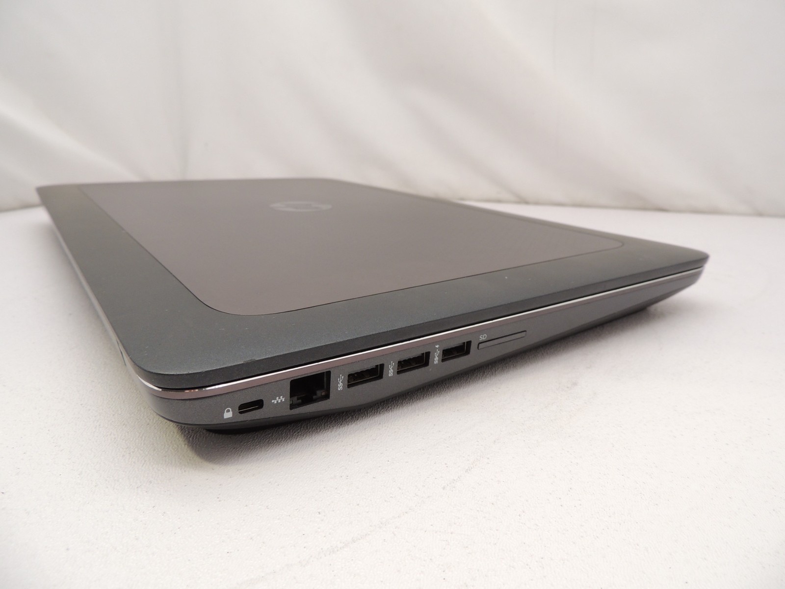 HP Zbook 17 G3 17.3″ Core i7 6700HQ 16GB 480GB Laptop Workstation No OS