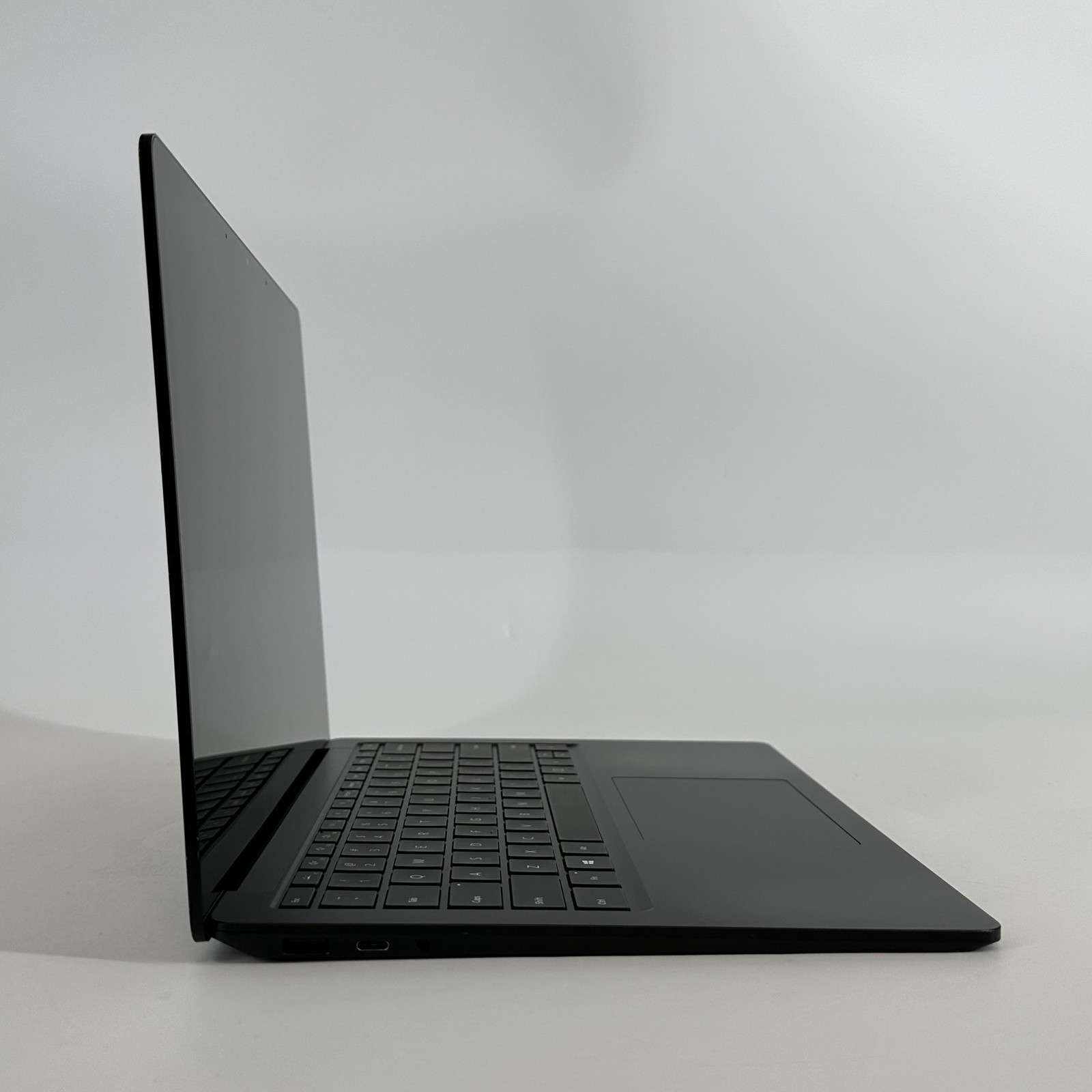 Microsoft Surface Laptop 3 13.5 Black 2K TOUCH i7-1065G7 1.30GHz 16GB 256GB SSD