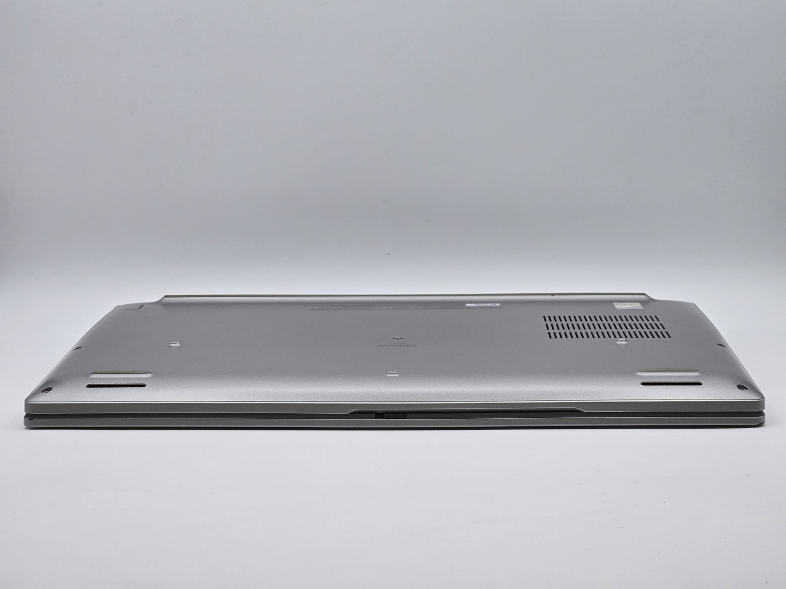 Dell Latitude 5540 15″ FHD 13TH I7-1365U 256GB SSD 32GB W11P IRCam Warranty