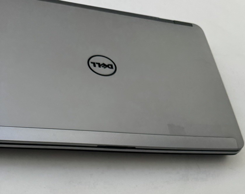 Dell Latitude E6440 14″ Core i5-4310M 2.7GHz 8GB 256GB SSD Webcam Win 10 Laptop