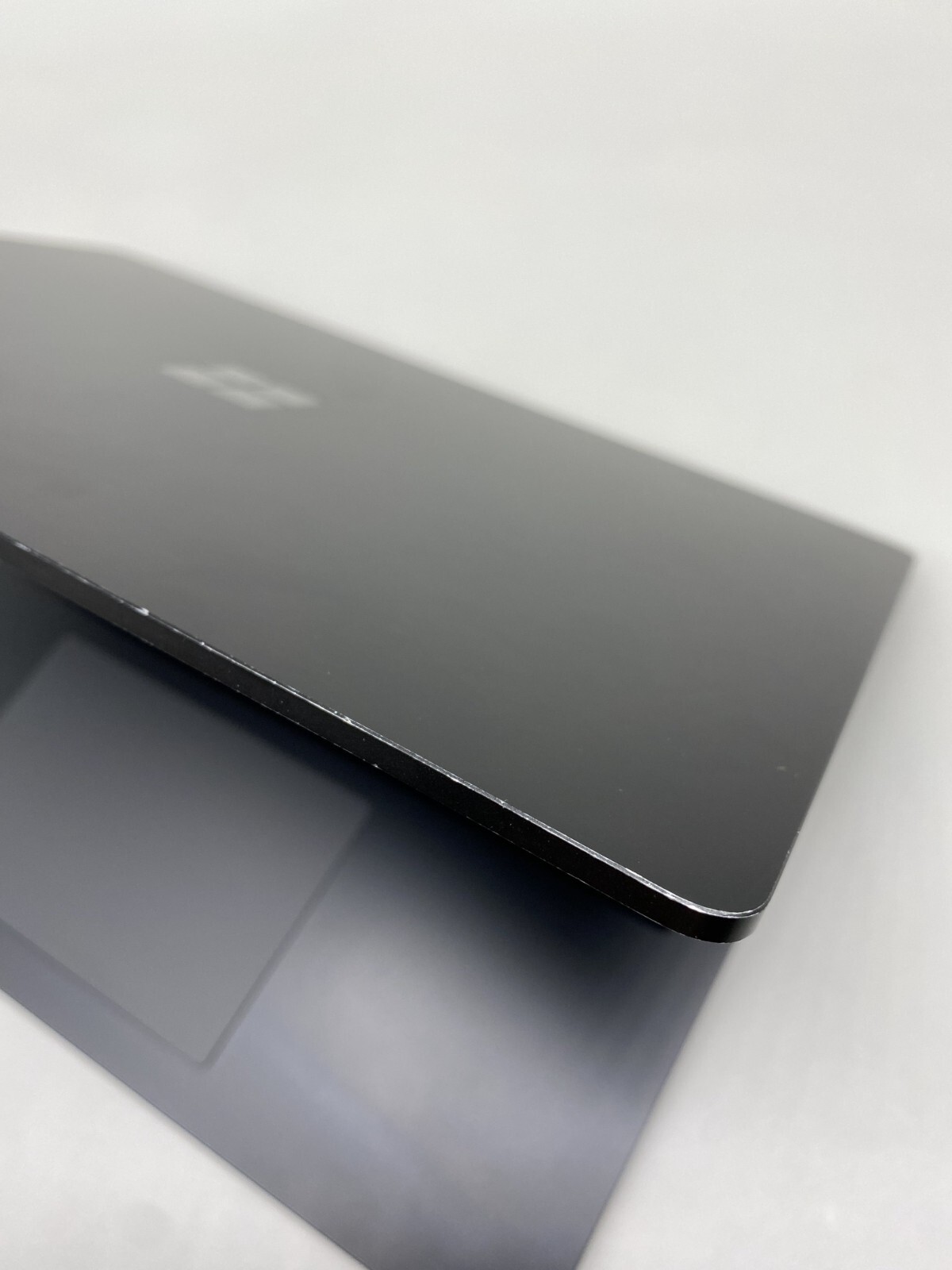 Microsoft Surface Laptop 3 1868 13.5″ i5-1035G7 8GB RAM 256GB SSD Blk-C-See Desc