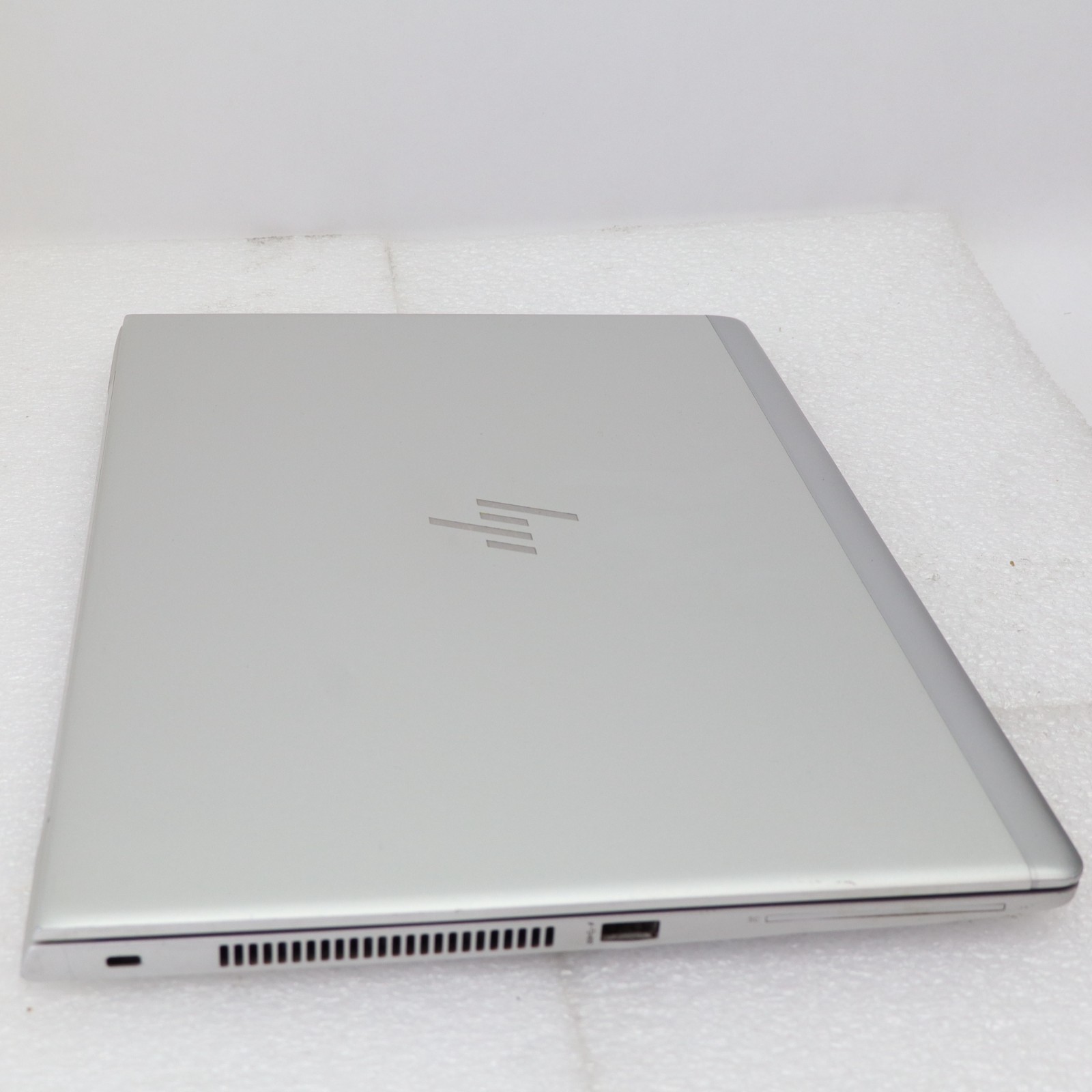 HP ELITEBOOK HSN-113C-4 I5-8250U 16GB DDR4 2400 240GB SSD W11 PRO T5-A2