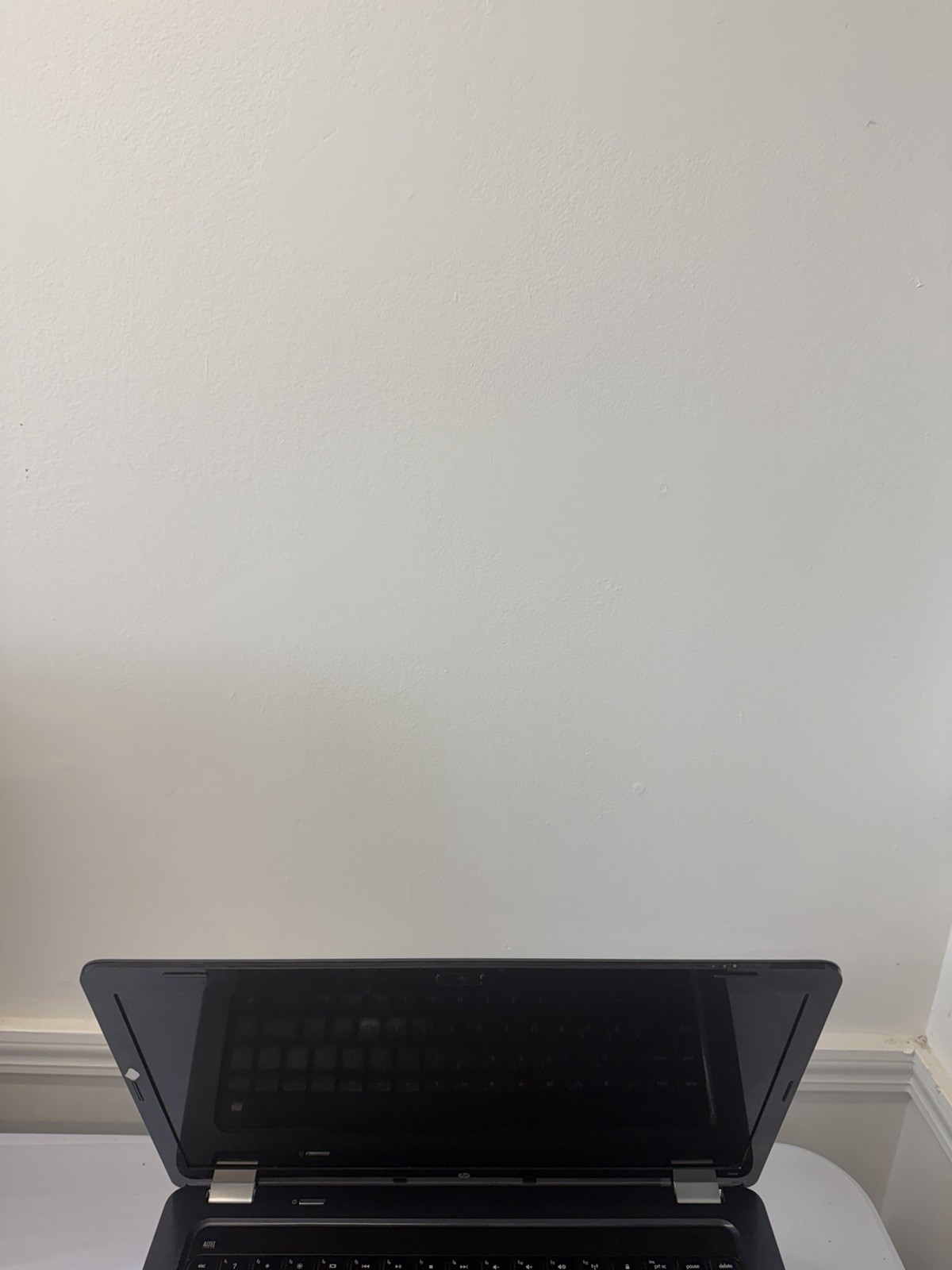 HP G62-340US Laptop – Unknown if Screen is Good – AMD – Read Des