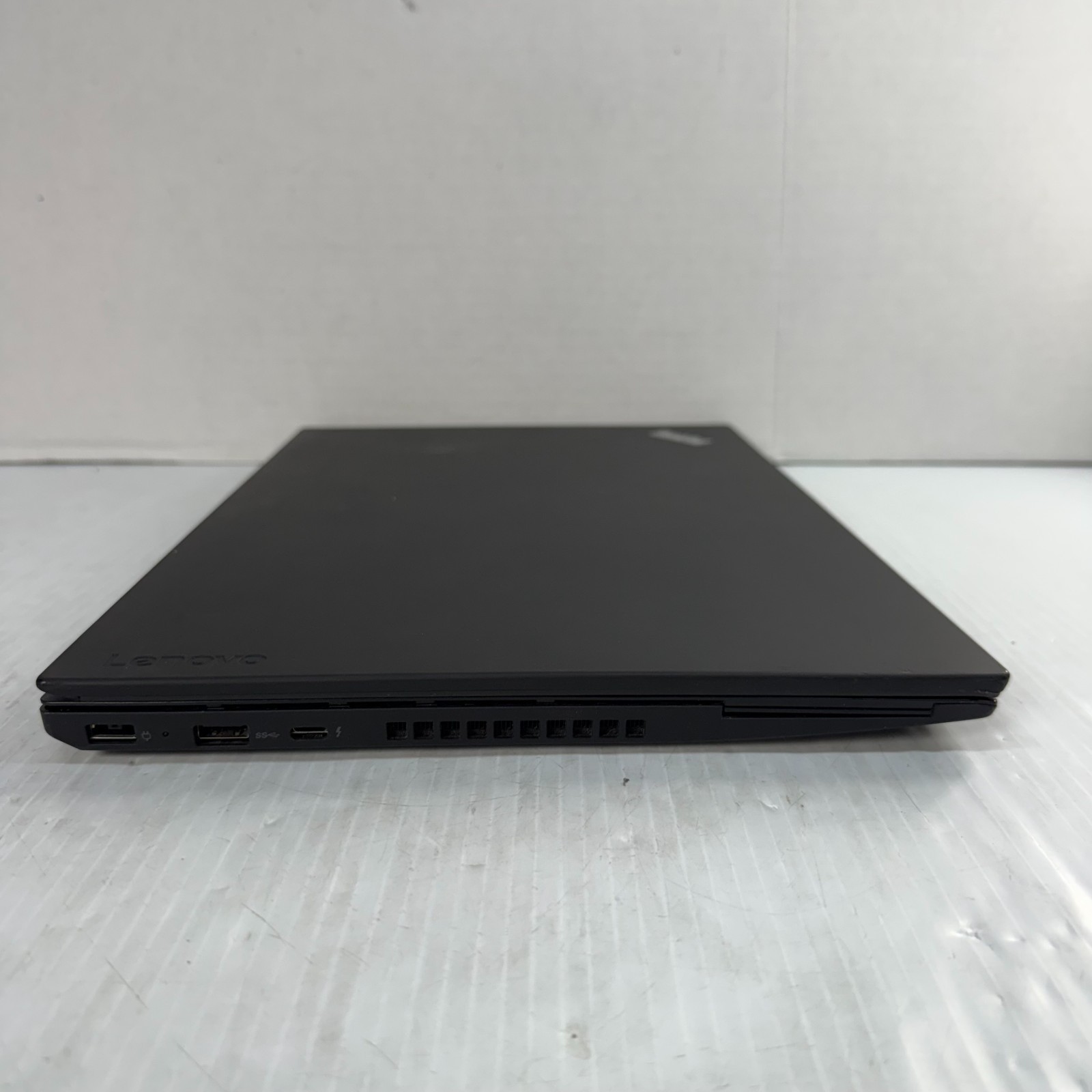 Lenovo ThinkPad T570 i5-7300U 15.6″ Laptop AS IS PARTS BOOTS for PARTS REPAIR
