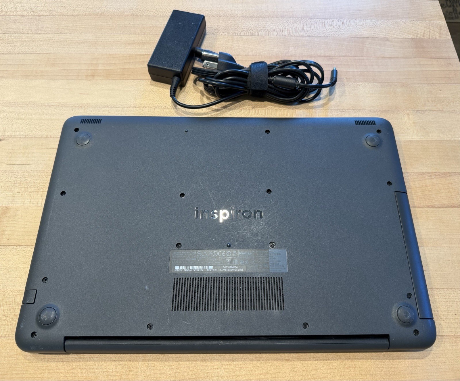 Dell Inspiron 5567 15.6″ Intel i7-7500U @ 2.70GHz 8GB RAM 256GB SSD W10H
