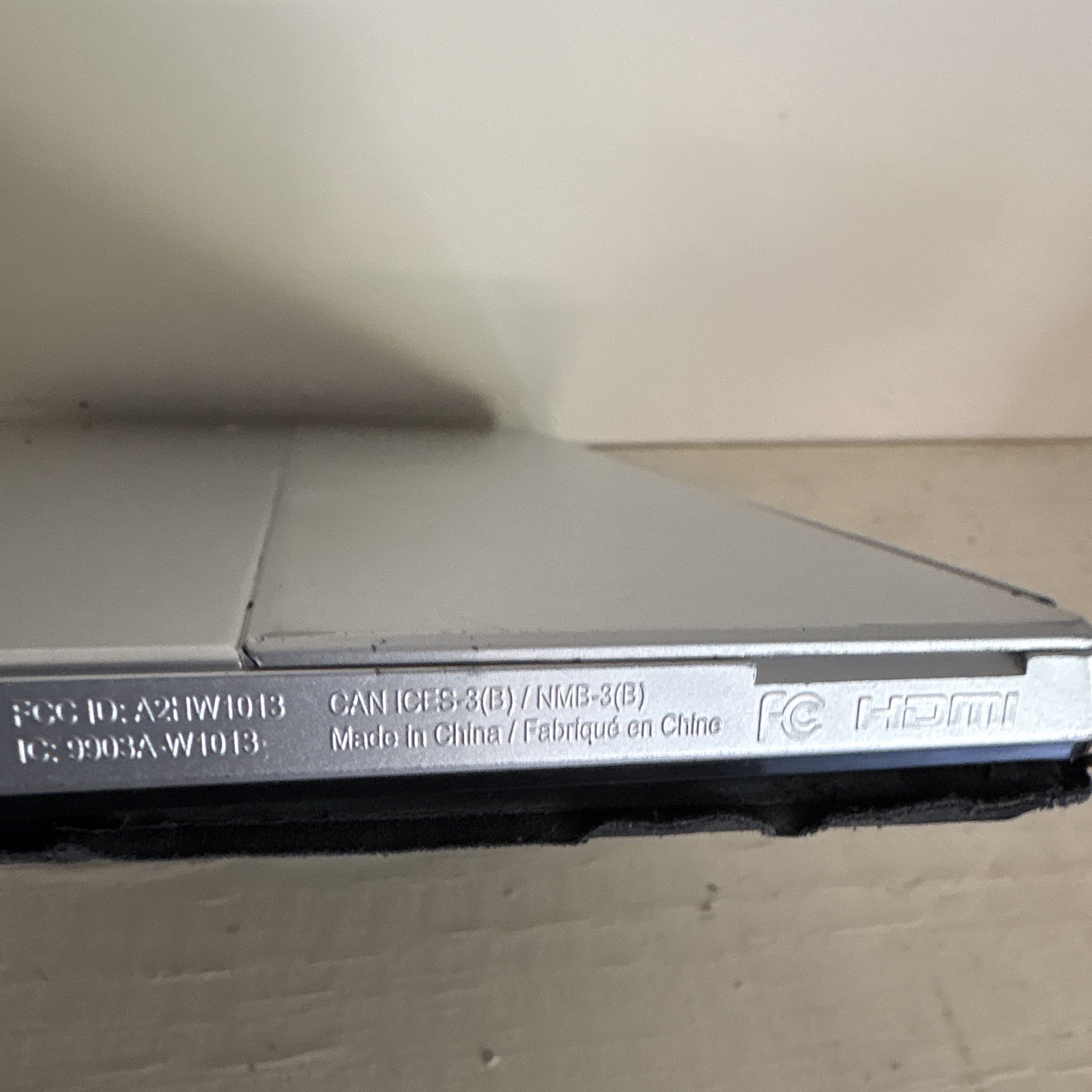 RCA W1013 10.1″ Windows 10 Intel Atom QC 2GB 32GB eMMC Silver Wi-Fi
