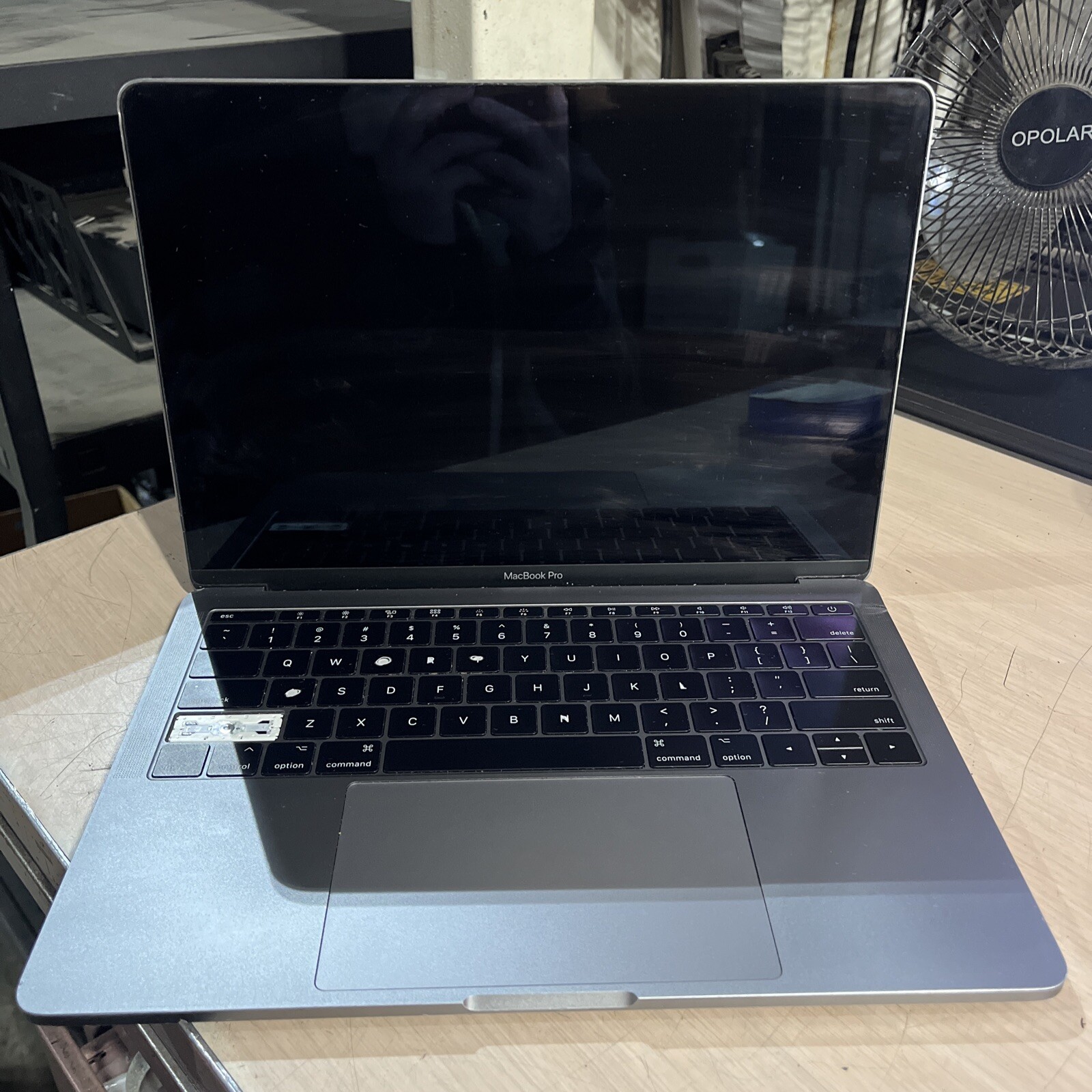 APPLE MACBOOK PRO 13″ MID 2017 CORE I5-7360U 2.3GHZ 8GB RAM NO OS