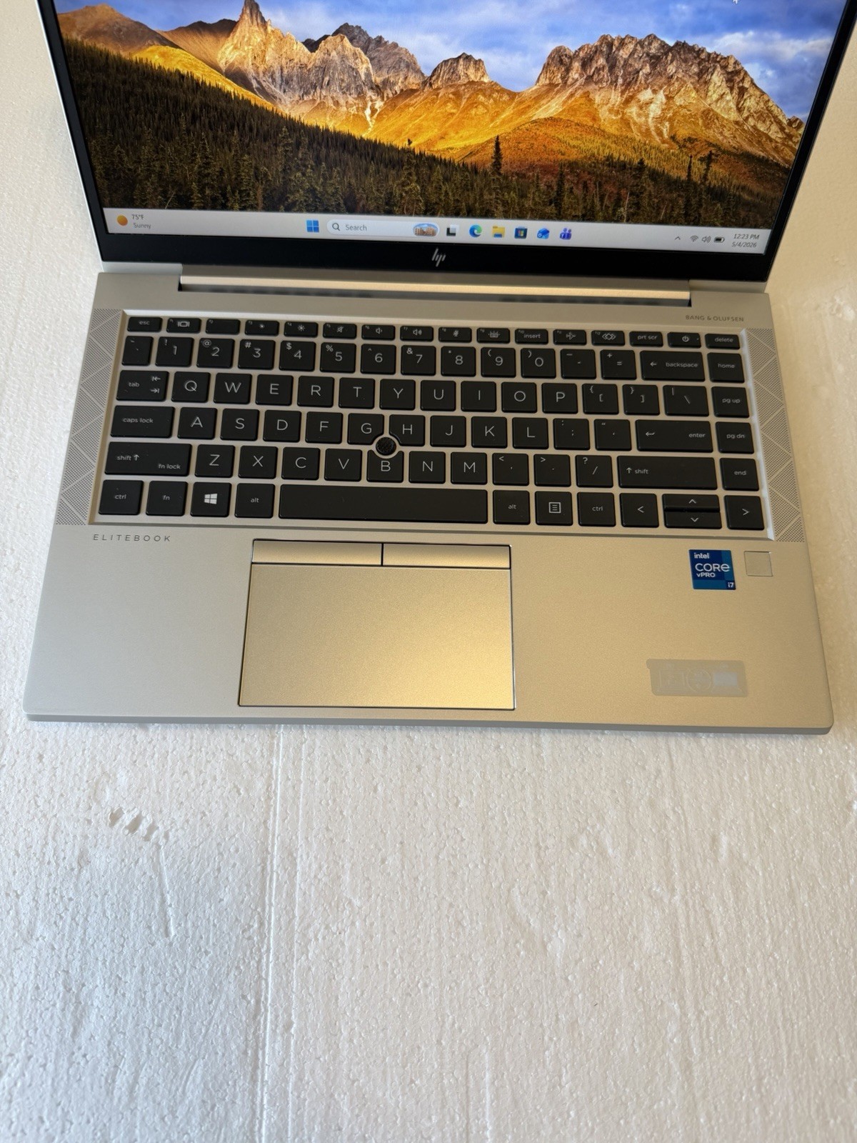 HP EliteBook 840 G8 Intel Core i7-1165G7 14″ 2.80 GHz 16GB 256GB Windows 11 Pro