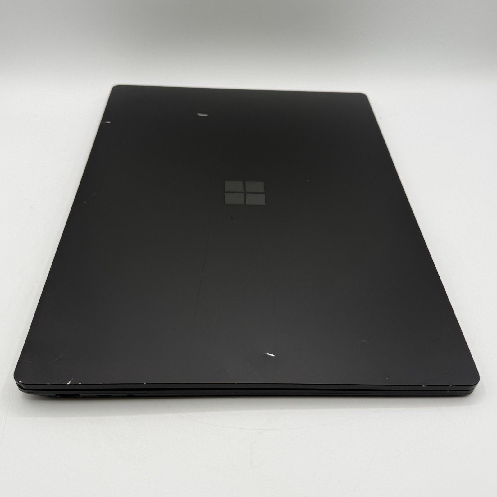 Microsoft Surface Laptop 3 15″ i7-1065G7 16GB 256GB SSD Win11 Pro Black FAIR