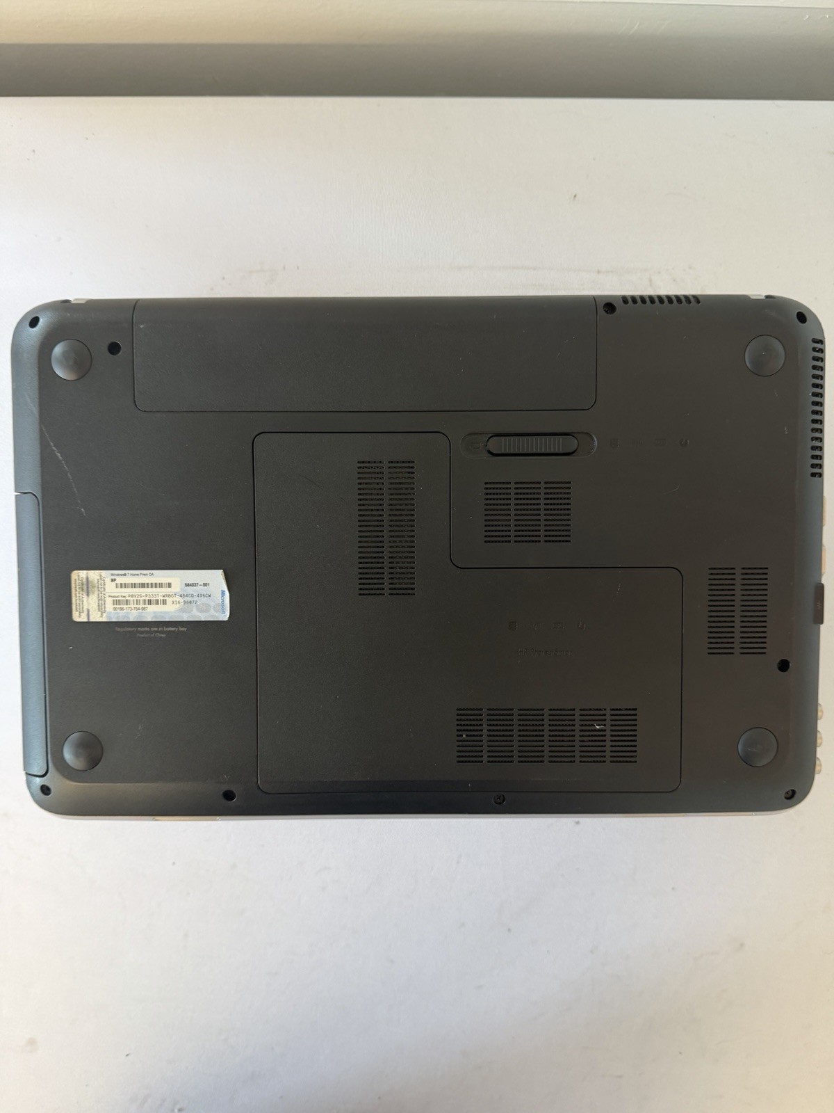 HP Pavillion dv6-6135dx Laptop – Good Screen – AMD A8-3500M – RAM 6 GB -Read Des