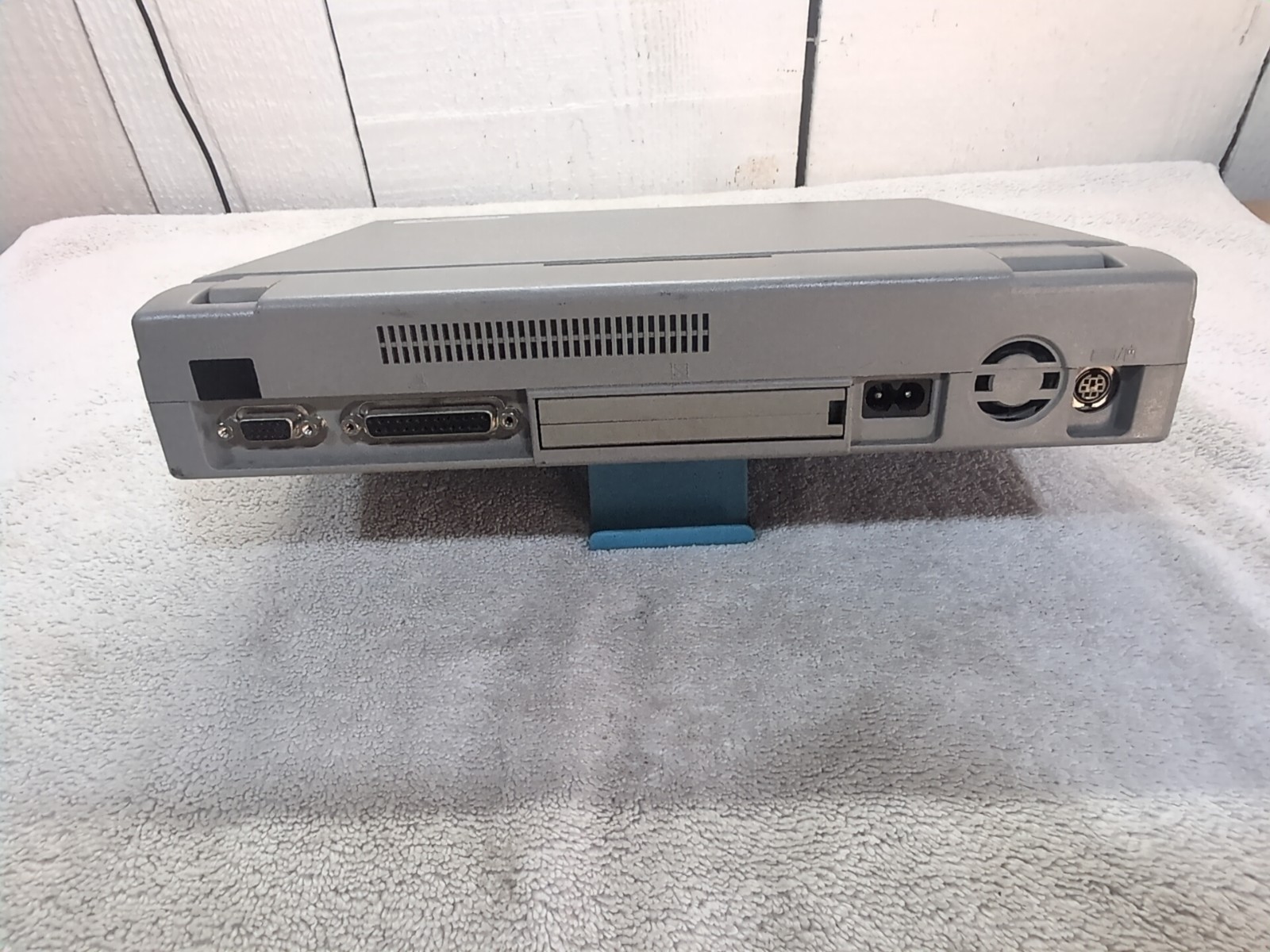 TESTED Toshiba Satellite Pro 405 CS Notebook Laptop Computer FOR PARTS