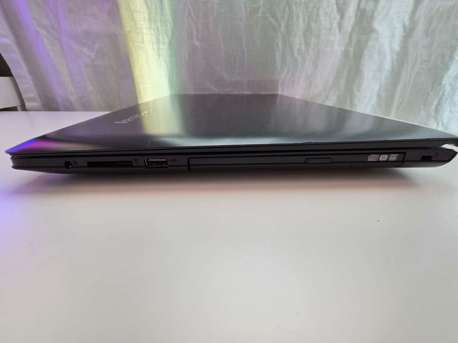 Lenovo Z50 15.6″ Laptop AMD A10-7300 8GB RAM 250GB SSD Radeon R6