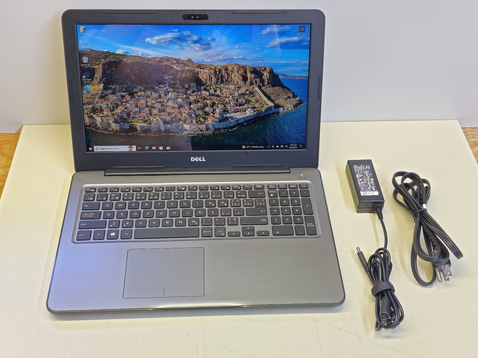 Dell Inspiron 15 5565 15.6″ A12-9700P 12GB 500GB SSD TOUCH Windows 10 TESTED