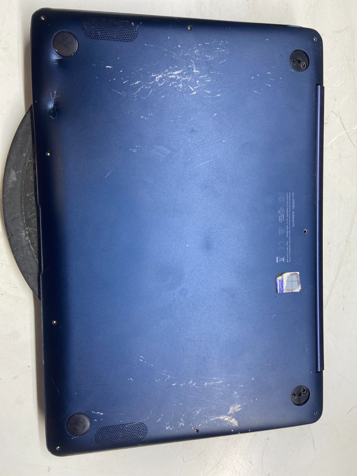 Asus Zenbook UX430U Intel Core i7-7500u 2.7GHz 8GB NO HDD READ