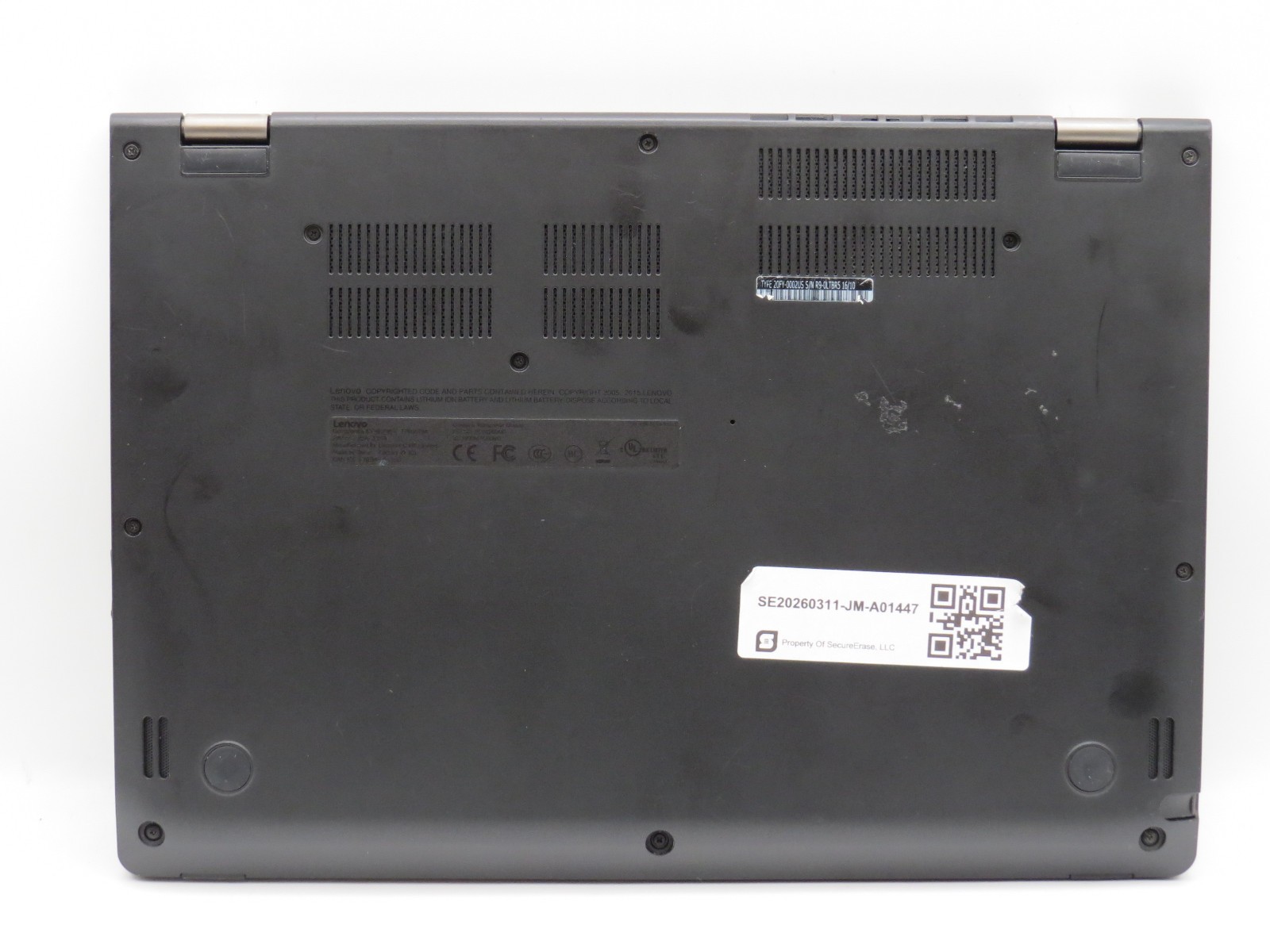 Lenovo ThinkPad Yoga | i5-6200U | 8GB RAM | 238GB SSD | 14″ touch | No OS/AC