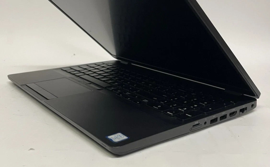 Dell Latitude 5500 15.6” (256GB SSD Intel Core i5-8265U 1.60GHz 8GB RAM) Laptop