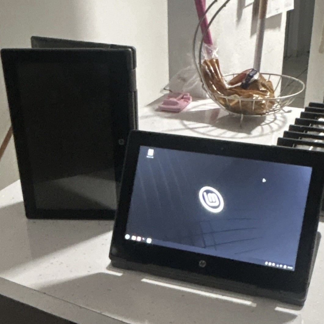 LAPTOP HP ProBook x360 11 G5 EE 11.6″ Touchscreen 2-in-1 4GB 128GB SSD Linux