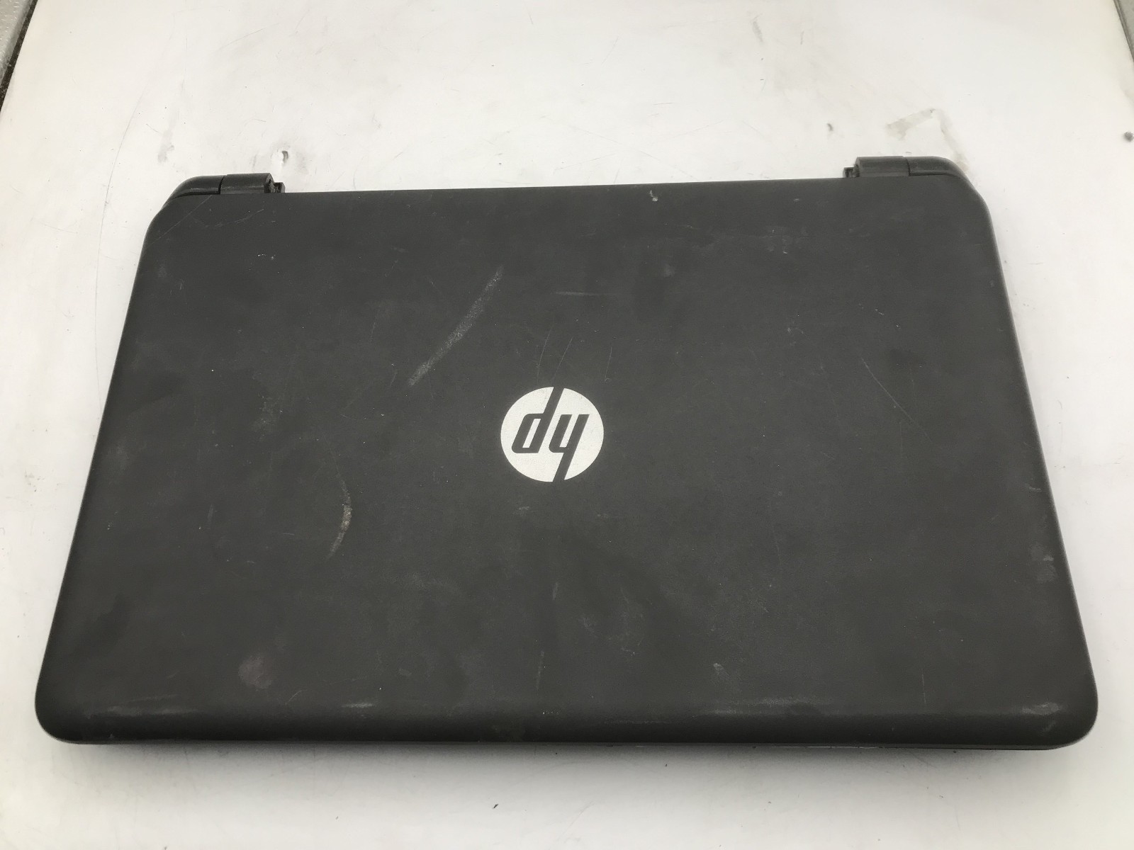 HP 15 F305DX – FOR PARTS/BROKEN LCD – AMD A6 5200 – NO RAM -READ DESCRIPTION- BB