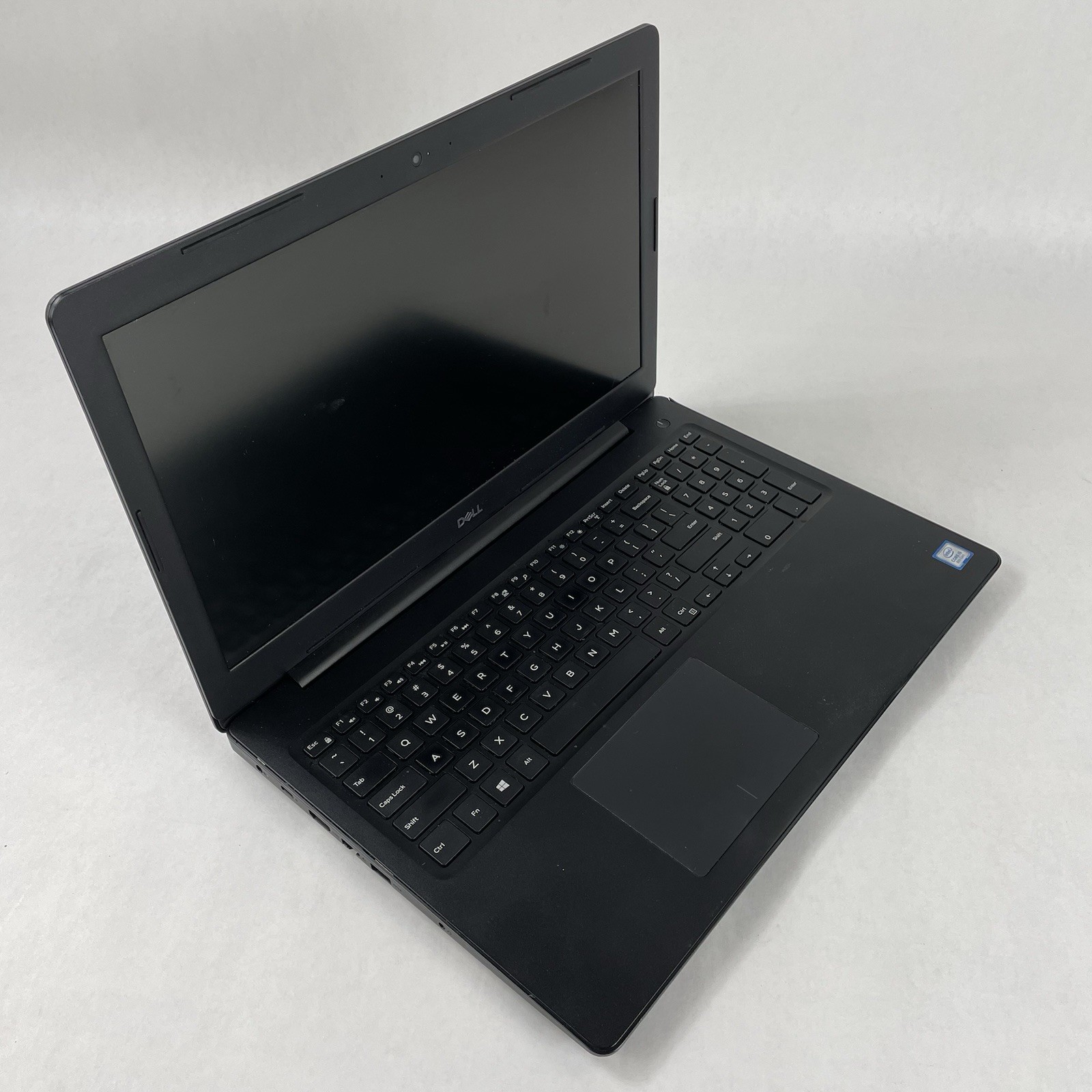 Dell Latitude 3590 15.6″ i5-8250U 1.60 GHz 8 GB RAM No SSD No OS – Bad Corner