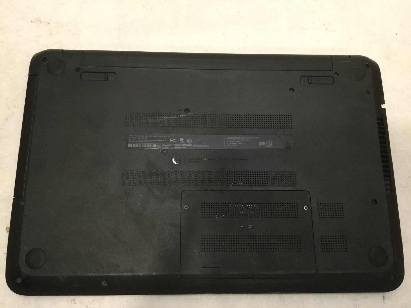 HP 15-f033wm / Intel Celeron N2830 @ 2.16GHz / (NO STORAGE or MEMORY) -MR