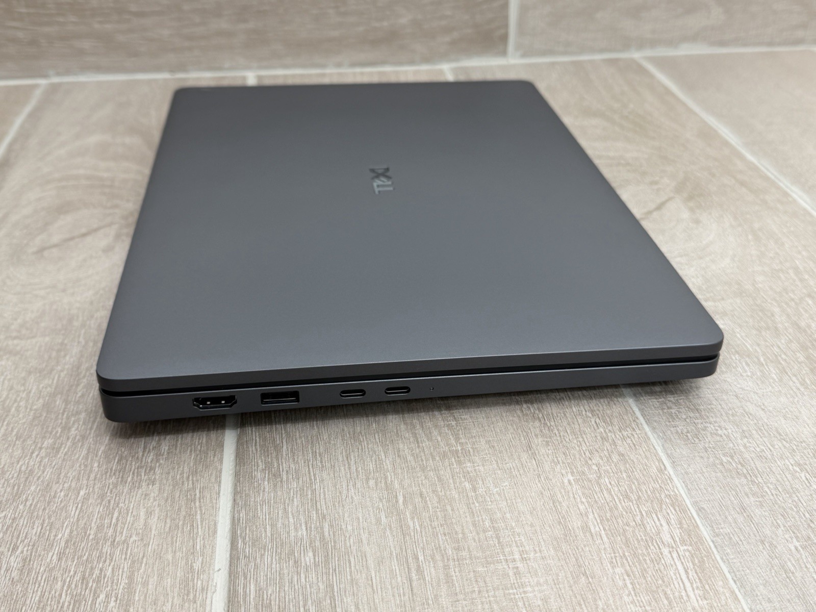 Dell Pro Max 14 MC14250 14″ WUGA Core Ultra 5 235H 16GB RAM 512GB NVMe SSD