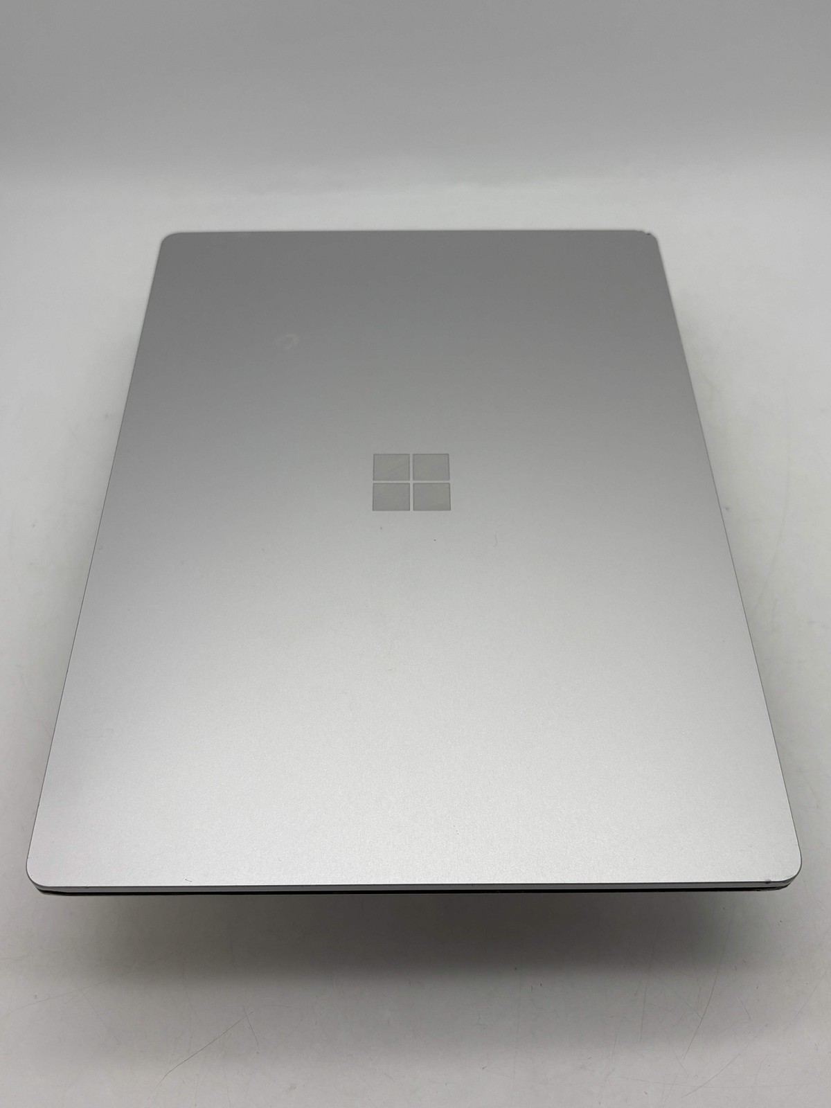 Microsoft Surface Laptop 3 14-inch Core i5 10th Gen 8GB 128GB -Read!