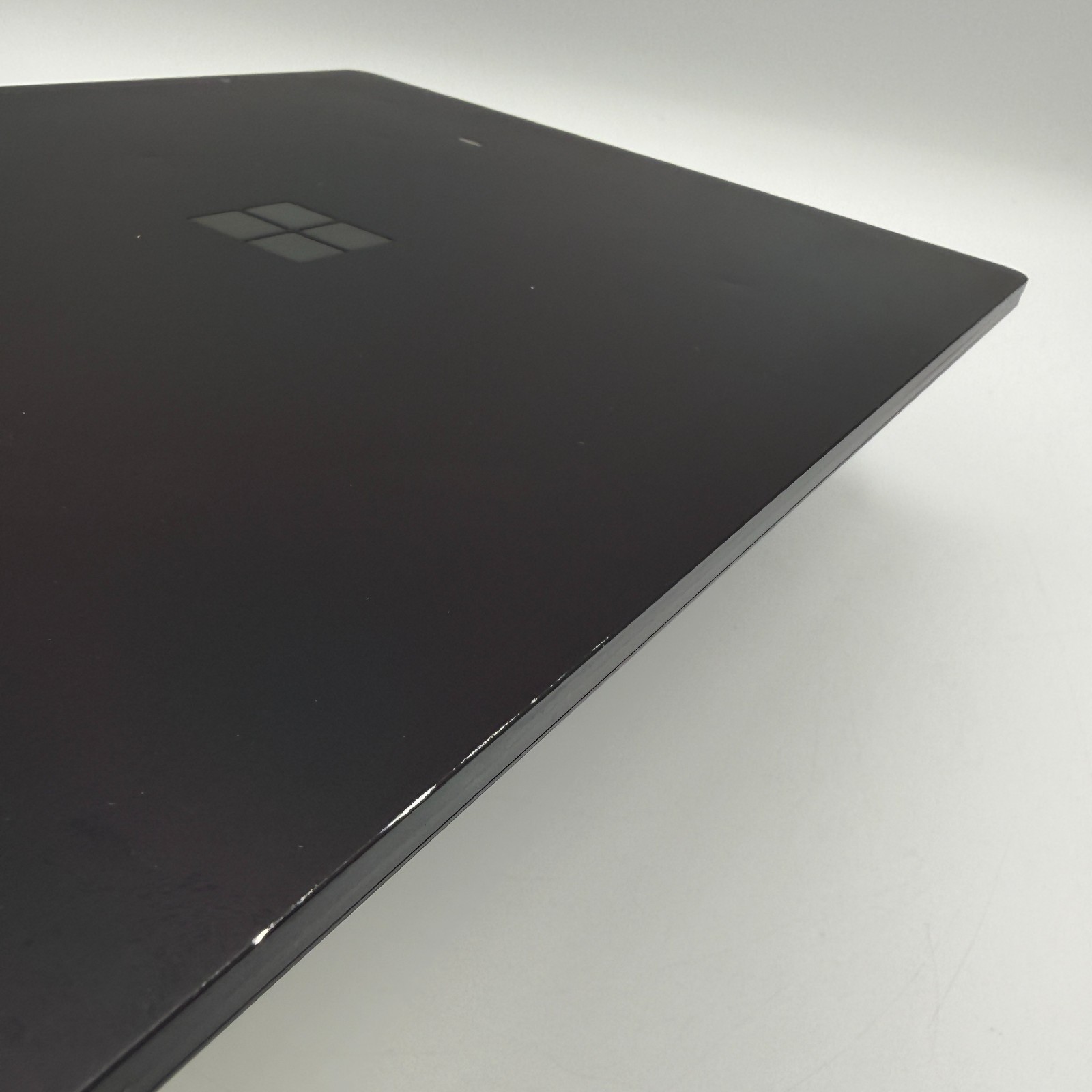 Microsoft Surface Laptop 3 15″ i7-1065G7 16GB 256GB SSD Win11 Pro Black FAIR