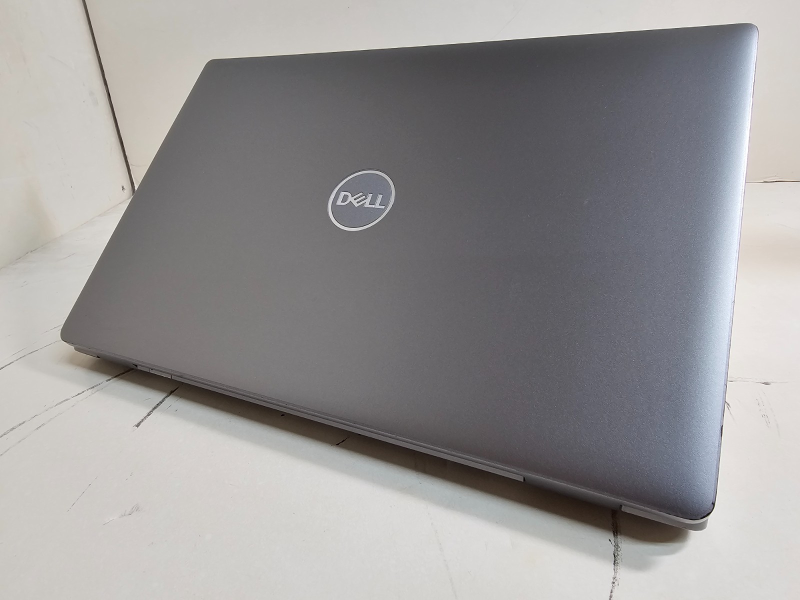 Dell Latitude 5520 Laptop – 2.6 GHz i5-1145G7 16GB 512GB SSD Webcam 15.6″ – SP31
